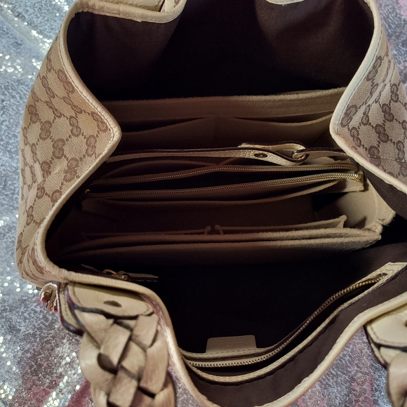 💕🎊SALE♥️GUCCI ❤️ 💗💕🩷🎇👯‍♂️😊Gucci Beige and Brown Women's  Hobo Bag - Picture 4 of 16
